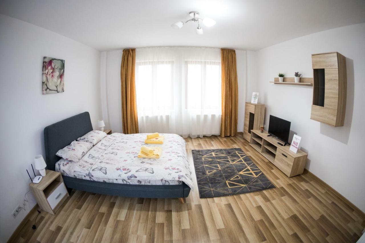 Travel Homzzz Apartments Тиргу-Муреш Екстер'єр фото